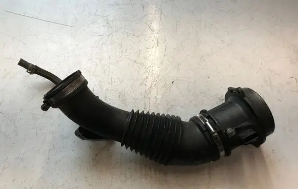 Audi Q5 SQ5 Air intake duct part 059129615E