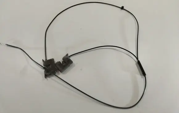 BMW 5 E60 E61 Engine bonnet/hood lock release cable 7008760