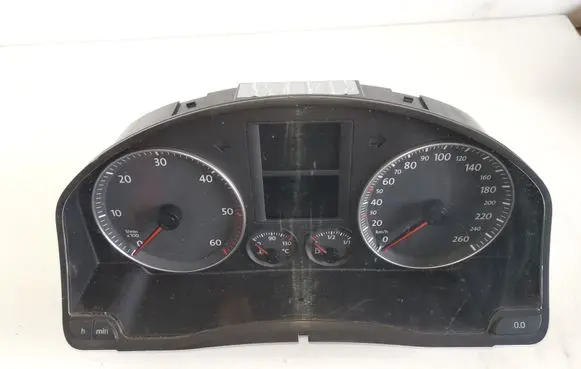 Volkswagen Golf V Speedometer (instrument cluster) 1K0920851B