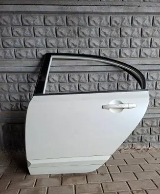 Honda Civic Rear door