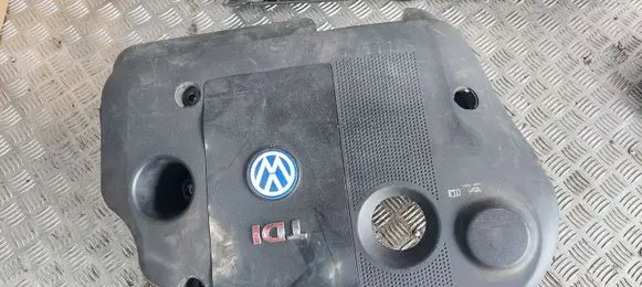 Volkswagen PASSAT B5 Heat shield in engine bay 
