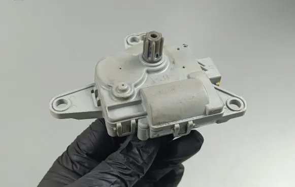 KIA Telluride Air flap motor/actuator HVCCD267LFDAA01