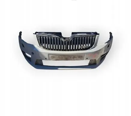 Skoda Octavia Mk3 (5E) Front bumper 5E0807221F