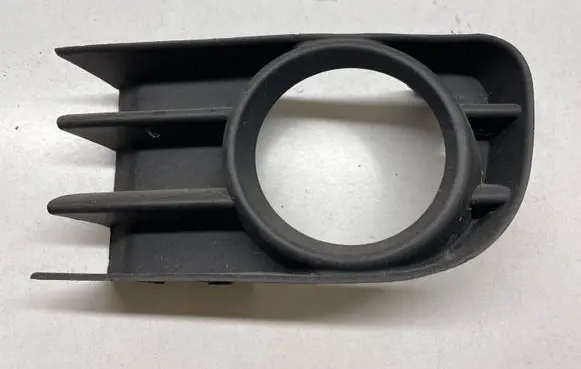 Renault Megane II Front fog light trim/grill 8200115117