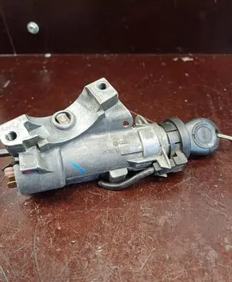 Ford Galaxy Ignition lock 4B0905851B
