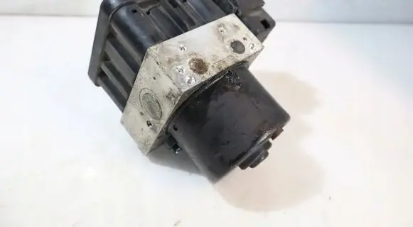 Skoda Octavia Mk2 (1Z) ABS Pump