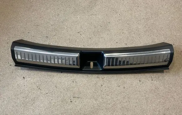 Mercedes-Benz GLE W167 Trunk/boot sill cover protection A1676902802