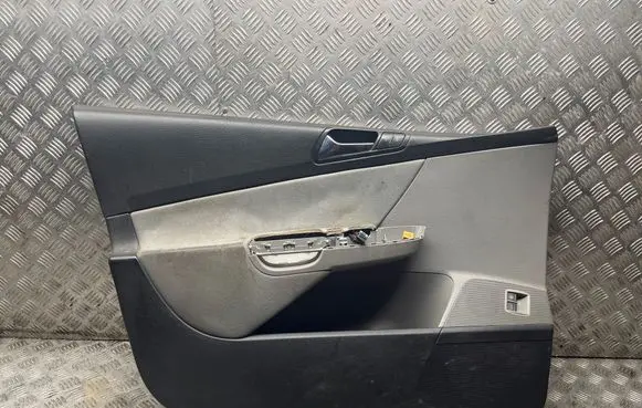 Volkswagen PASSAT B6 Front door card panel trim 3C1867011