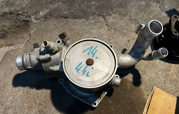 BMW X5 E70 Electric auxiliary coolant/water pump 7548263
