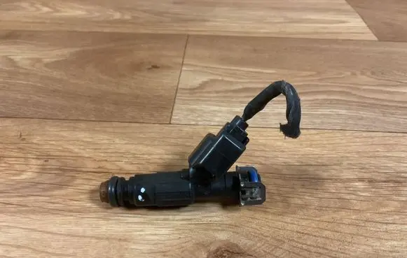Volvo V50 Fuel injector 0280156154
