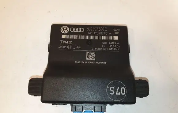 Volkswagen PASSAT B6 Gateway control module 3C0907530C 3C0907951A
