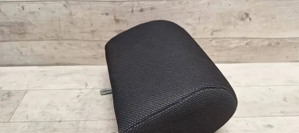 Toyota Corolla Verso E121 Rear seat headrest 