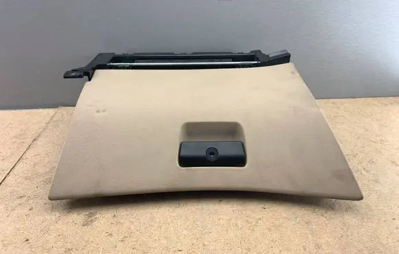 BMW 3 E46 Glove box 8196111 51168196111 8203822