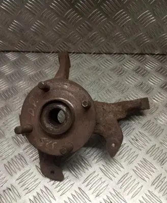 Mazda 323 Front wheel hub