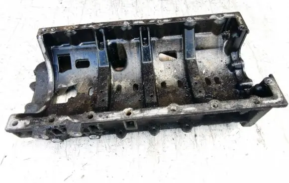 Ford Focus Oil sump ys6q6u004aa