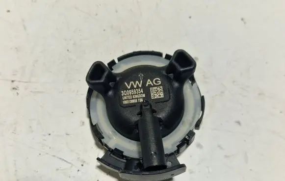 Volkswagen PASSAT B8 Airbag deployment crash/impact sensor 3Q0959354