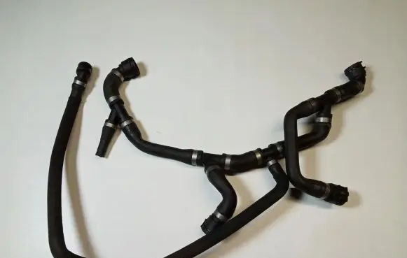 BMW 6 F12 F13 Engine coolant pipe/hose 2284289