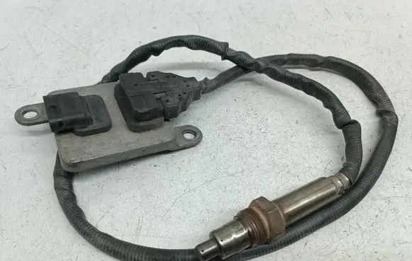 Mercedes-Benz Sprinter W906 Lambda probe sensor A0009059803 0009059803 A2C1254840003
