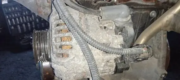 Toyota Yaris Generator/alternator 2706000040