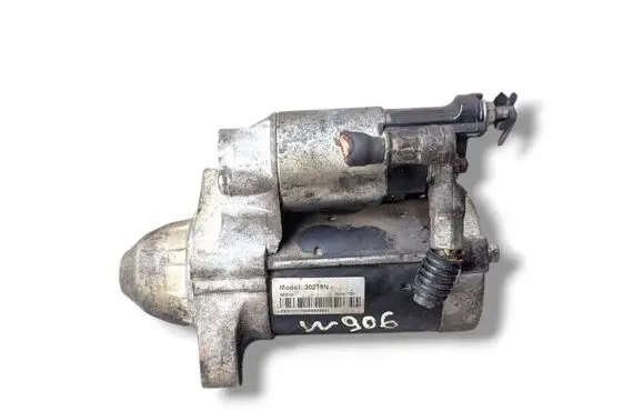 Mercedes-Benz Sprinter W906 Starter motor 30219N A0061517401