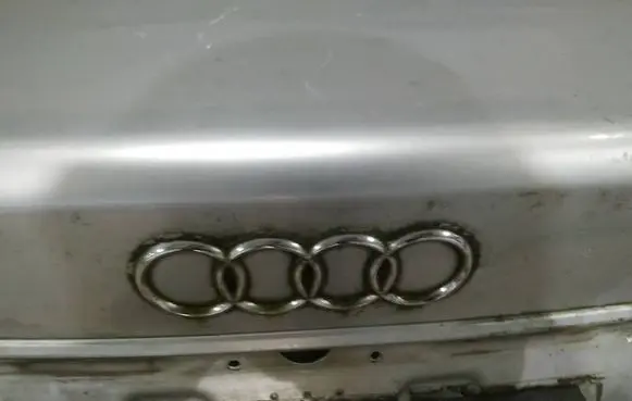 Audi A4 S4 B5 8D Manufacturer badge logo/emblem 