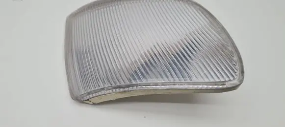 Volkswagen PASSAT B4 Front reflector 084411511RF