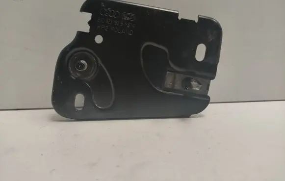 Audi A3 S3 8V Engine bonnet/hood lock/latch loop/hook 8V0823186B