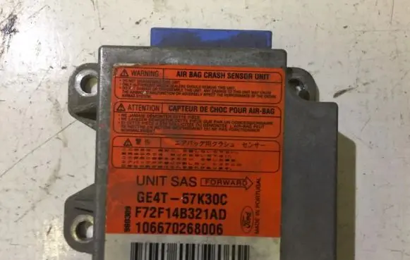 Mazda 626 Airbag control unit/module GE4T57K30C