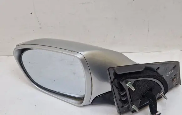 Hyundai i40 Front door electric wing mirror E4023588 023589