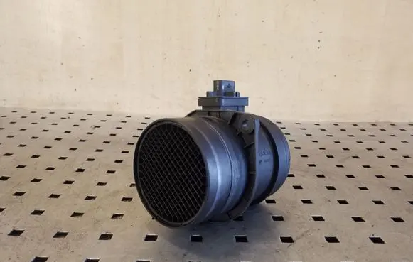 Skoda Yeti (5L) Mass air flow meter 03L906461A 0281002956