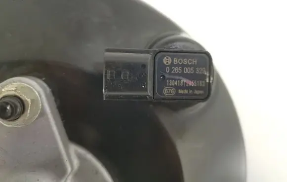 Infiniti QX60 L50 Brake booster 472103JV0A
