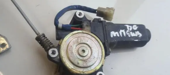 Mitsubishi Galant Rear door window regulator motor 0621005590 062100-5590