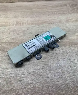 BMW 5 E39 Aerial antenna amplifier 8368879