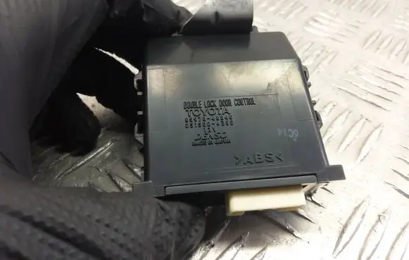 Toyota C-HR I Door central lock control unit/module 85970-48040
