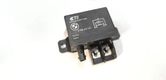 BMW X5 F15 Coolant fan relay 9198302 V23132A2001X30