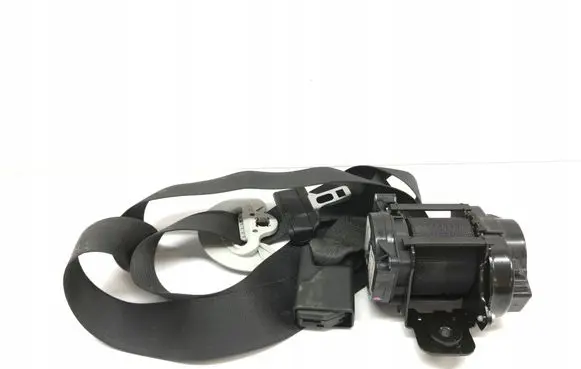 Tesla Model 3 Front seatbelt
