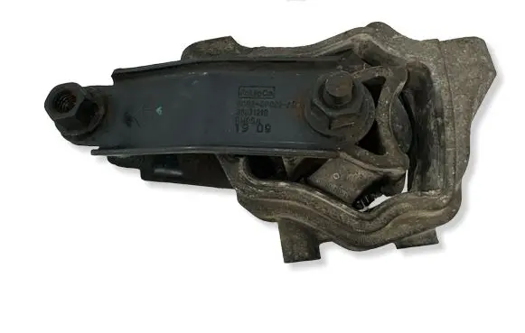 Volvo XC60 Engine mount bracket 30671219