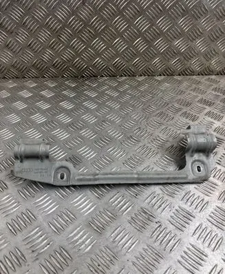 Audi A6 S6 C8 4K Fender mounting bracket 4K0821167