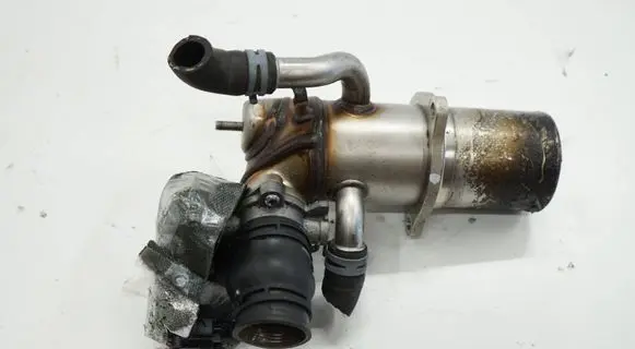 Audi A6 S6 C7 4G EGR valve cooler 04L131512AACR 04L131512A
