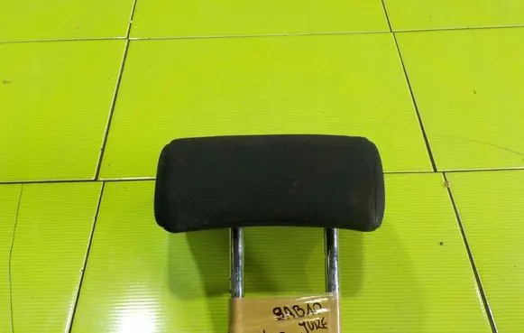 Nissan Juke I F15 Front seat headrest 9AB10