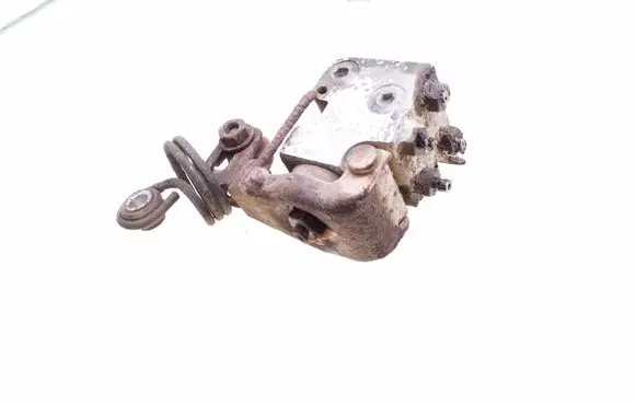 Audi 80 90 S2 B4 Brake power pressure regulator 1H0612151