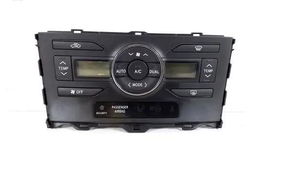 Toyota Auris 150 Air conditioner control unit module 55900-02311