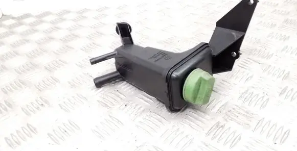 Skoda Superb B5 (3U) Power steering fluid tank/reservoir 3B0422371
