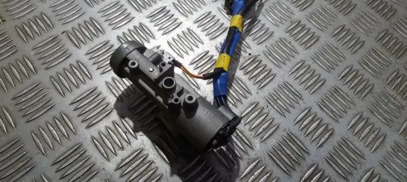 SsangYong Rodius Ignition lock contact a100