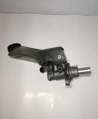Nissan X-Trail T31 Master brake cylinder 0204223192
