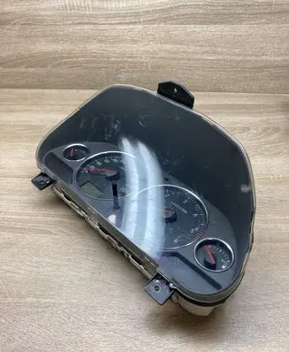 Volvo S40 Speedometer (instrument cluster) 30623464 03W18D5