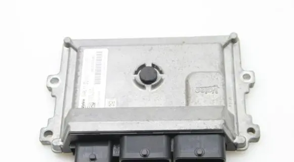 Peugeot 208 Engine control unit/module 9805353080