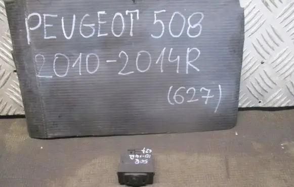 Peugeot 508 Seat heating switch 98019841