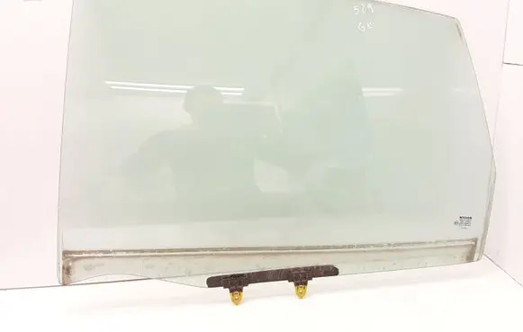 Nissan Almera Tino Rear door window glass 43R000015 DOT211 M89