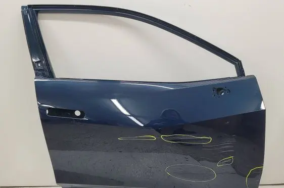 Toyota C-HR II Front door
